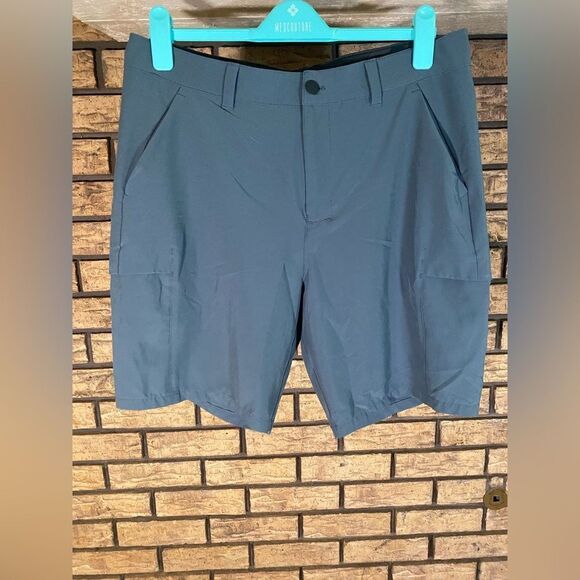 Two pairs 32 degree‎ shorts - Picture 1 of 9